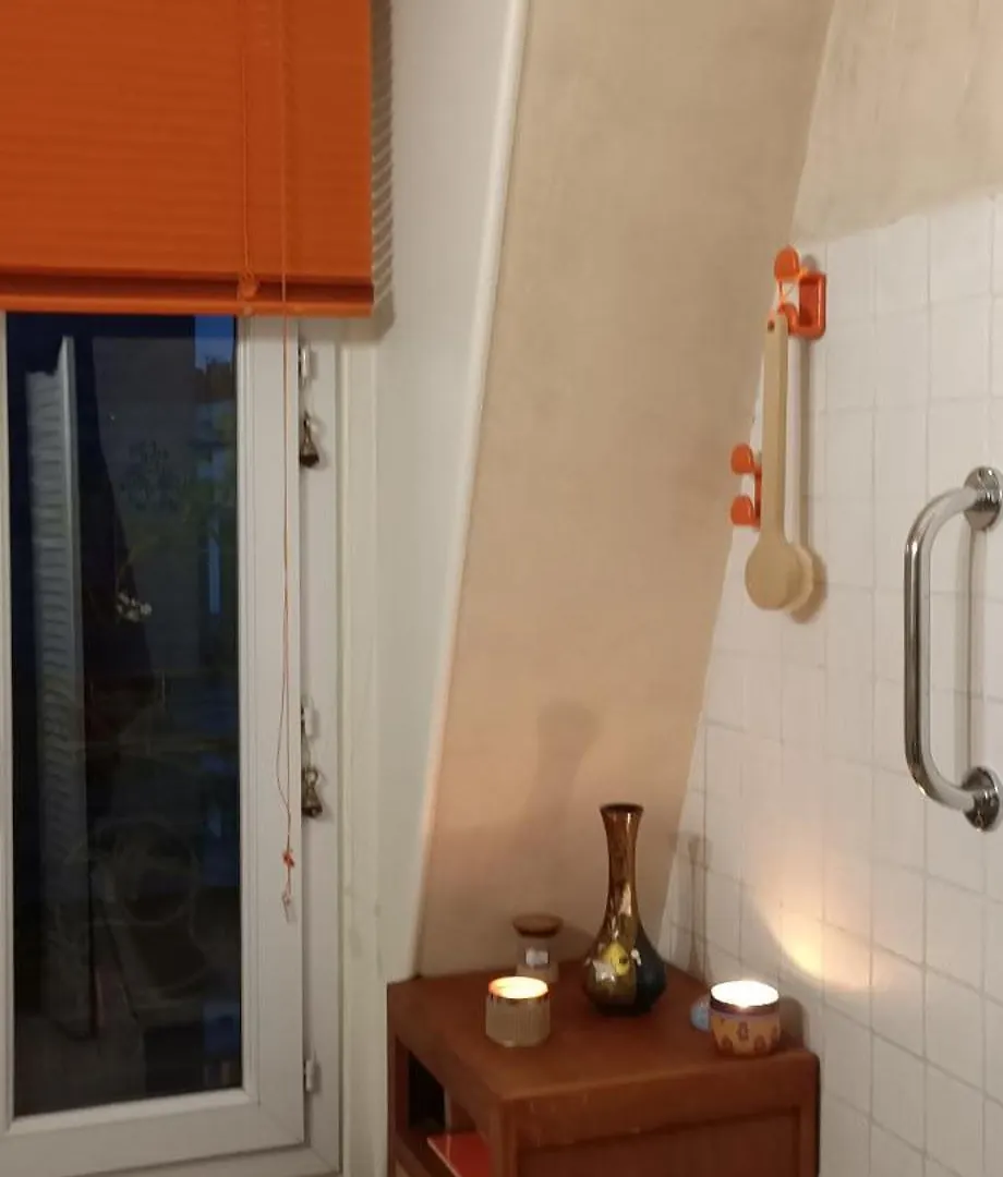 Homestay La Chambre Bleue Apartment Paris France